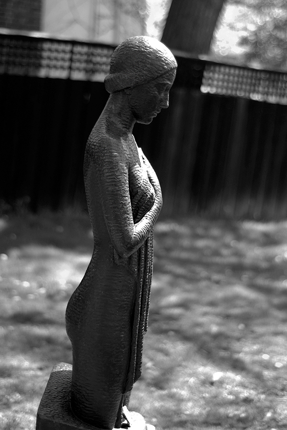 Statues in Toronto. Jane's Walk 2012. Photography by Leah Snyder. 